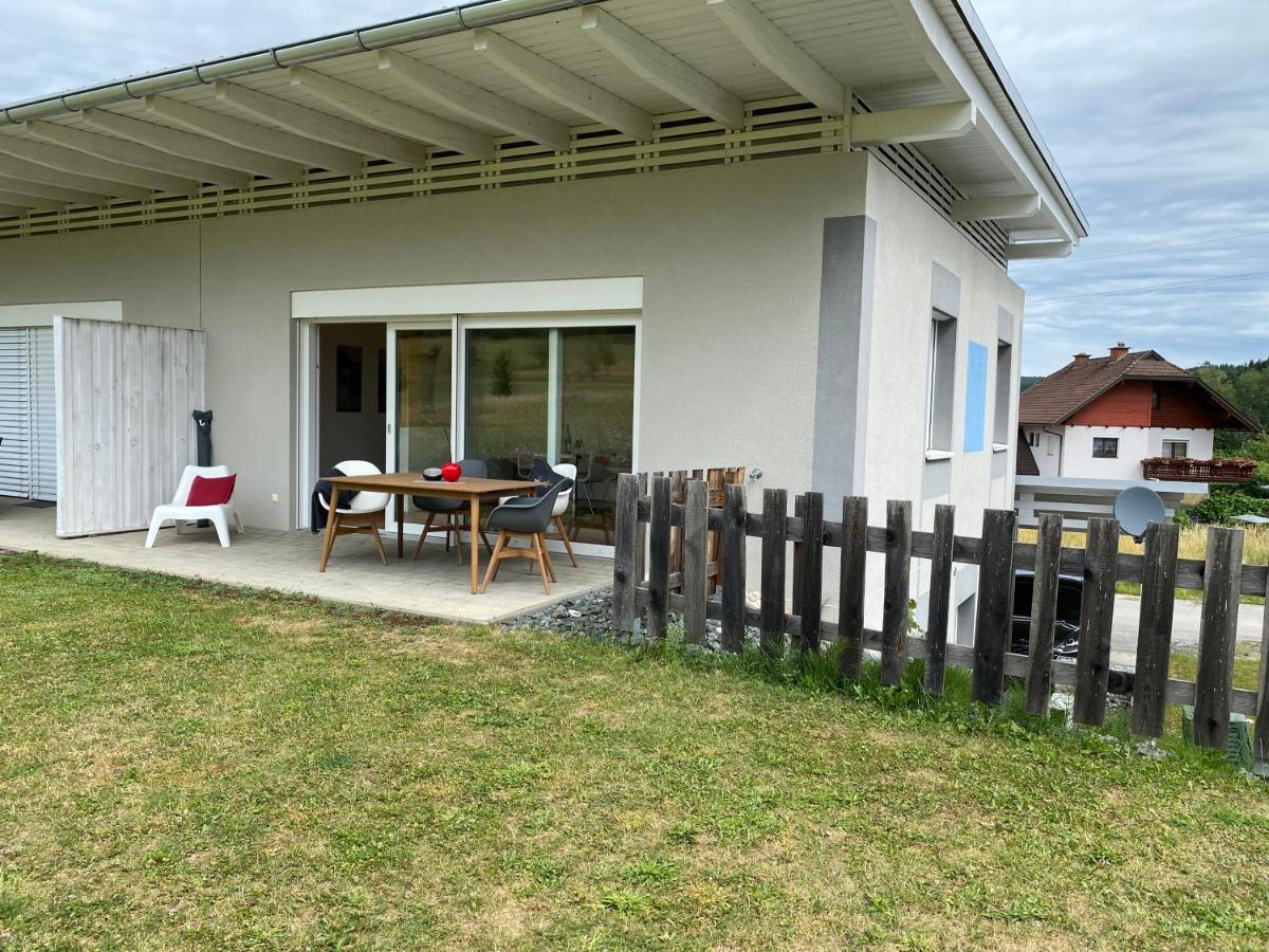 Golf Residenz Längsee Sankt Georgen am Längsee Exterior foto
