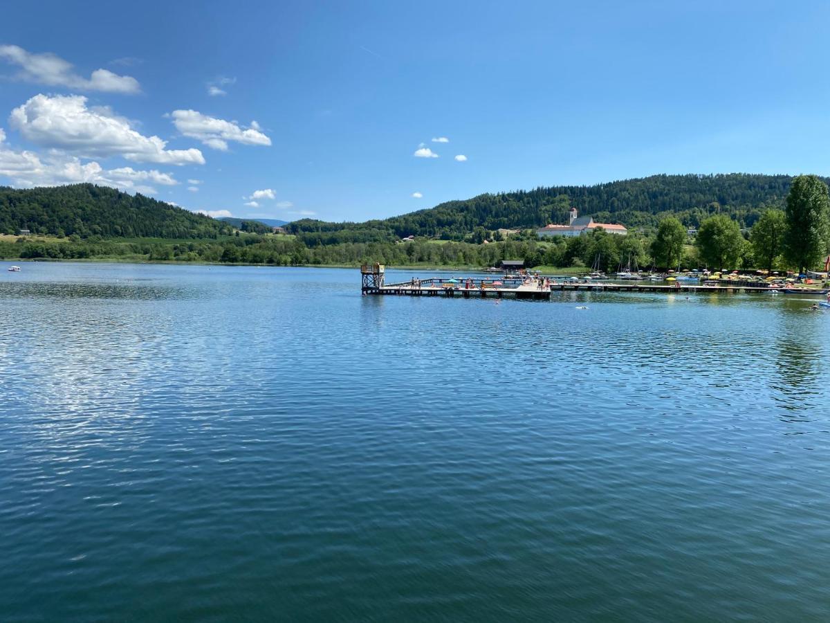 Golf Residenz Längsee Sankt Georgen am Längsee Exterior foto